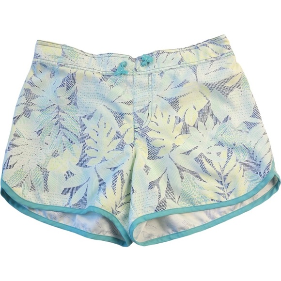 Columbia Woman’s lightweight floral print 4” shorts size L - Picture 1 of 12